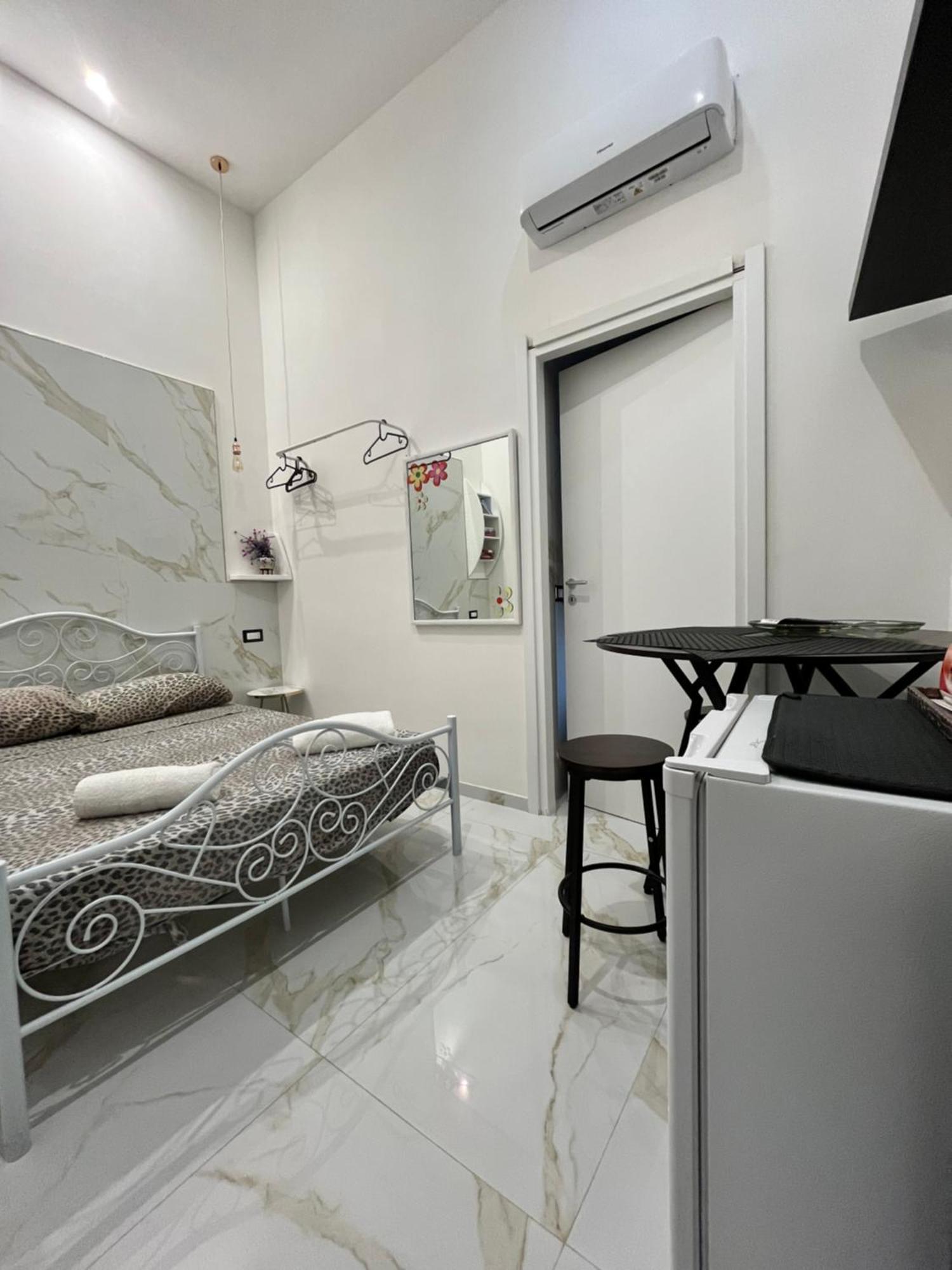 Ferienwohnung O'Vicolo E Napoli Exterior foto