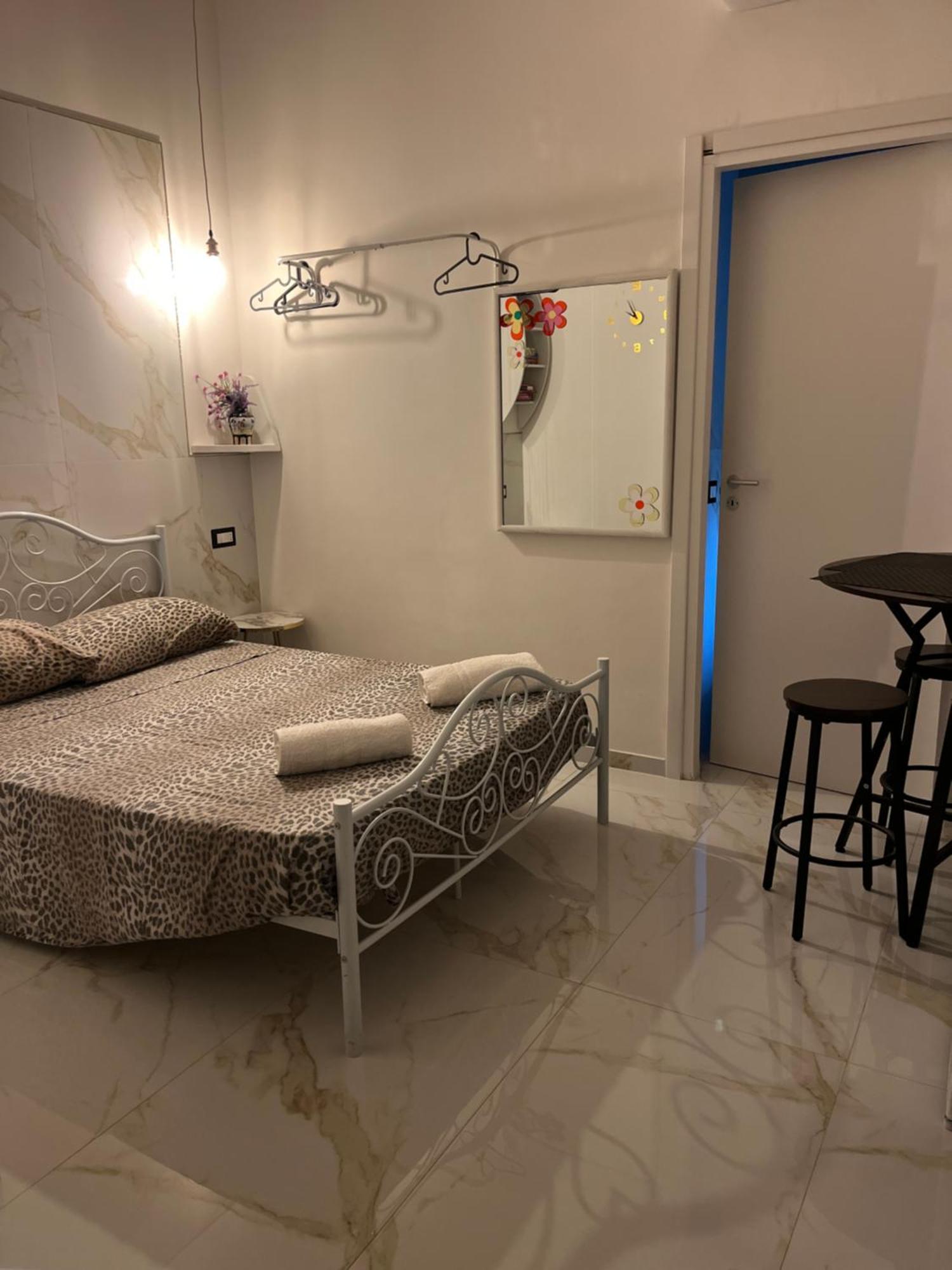 Ferienwohnung O'Vicolo E Napoli Exterior foto